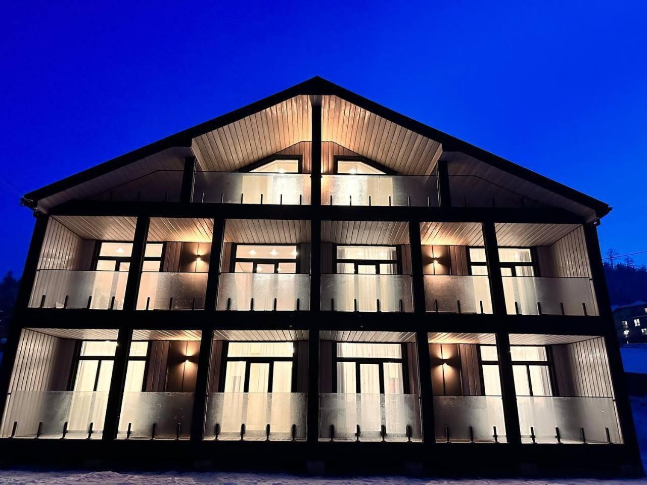 Park House Daire Palyanytsya Dış mekan fotoğraf