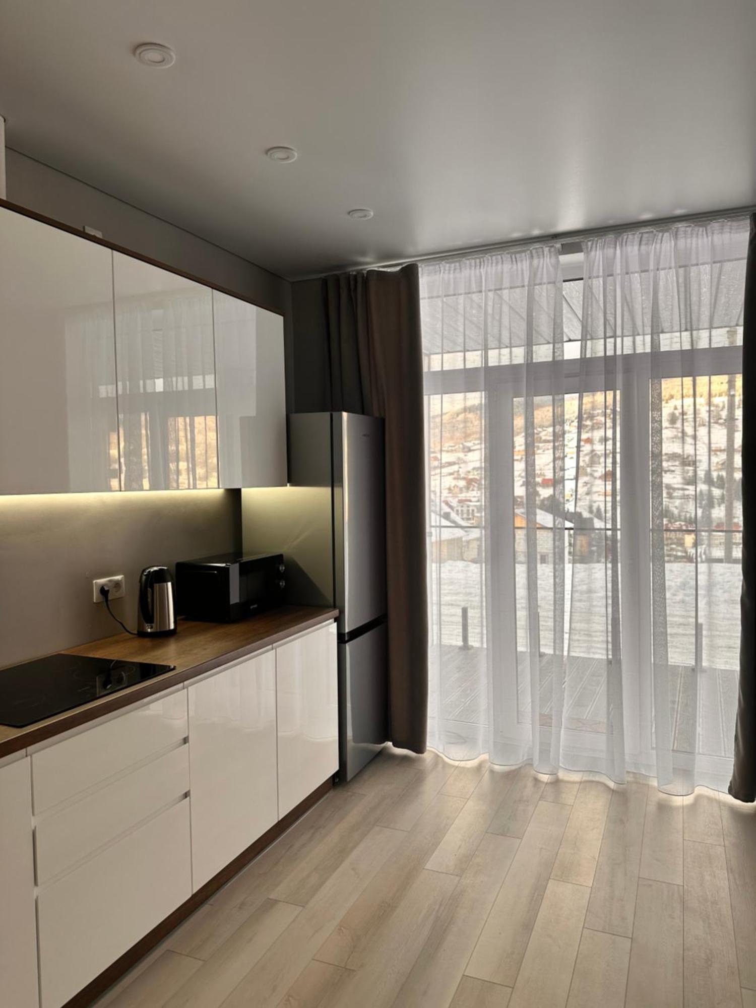 Park House Daire Palyanytsya Dış mekan fotoğraf